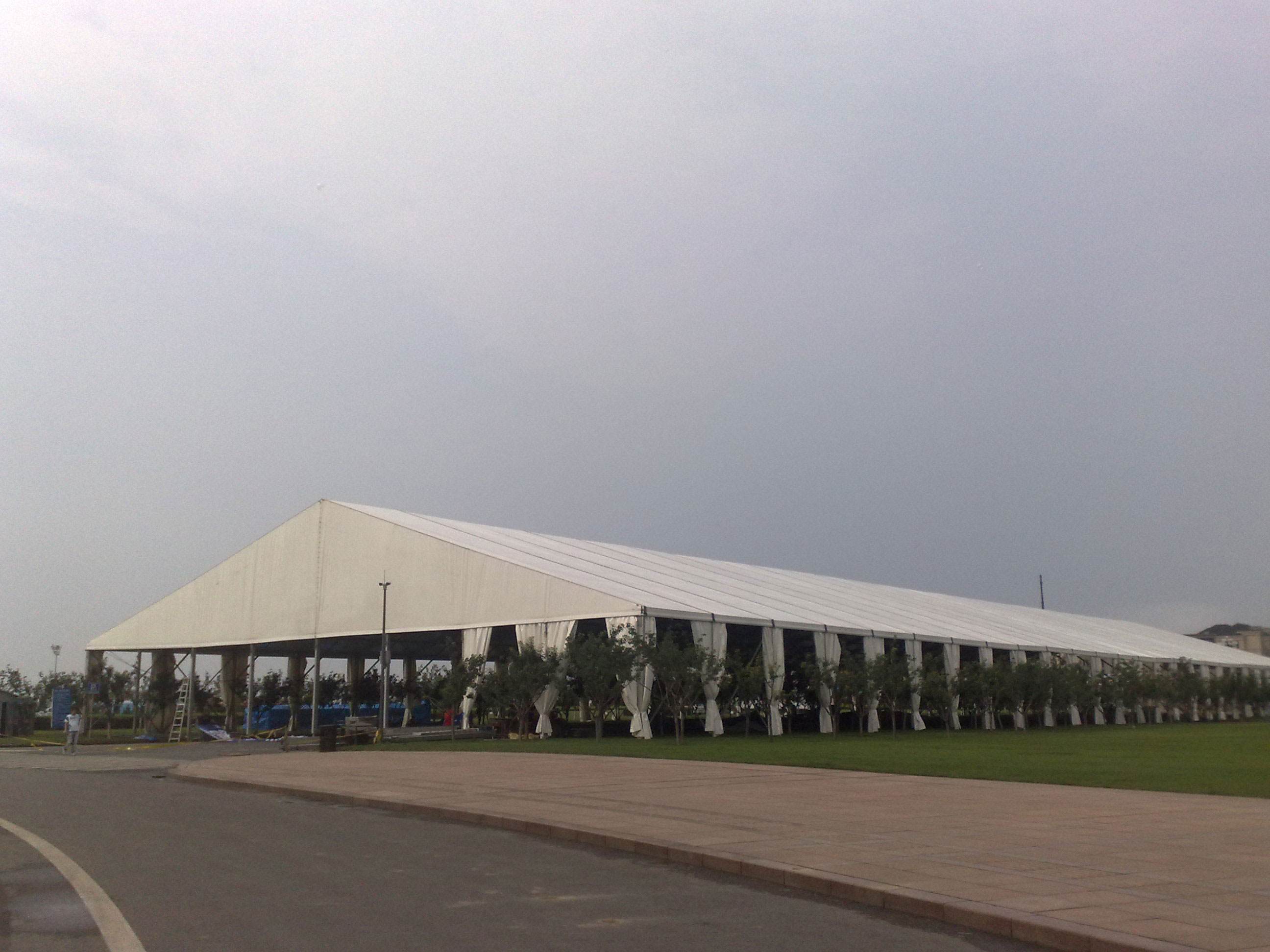 舉辦企業(yè)活動為什么應該租篷房？