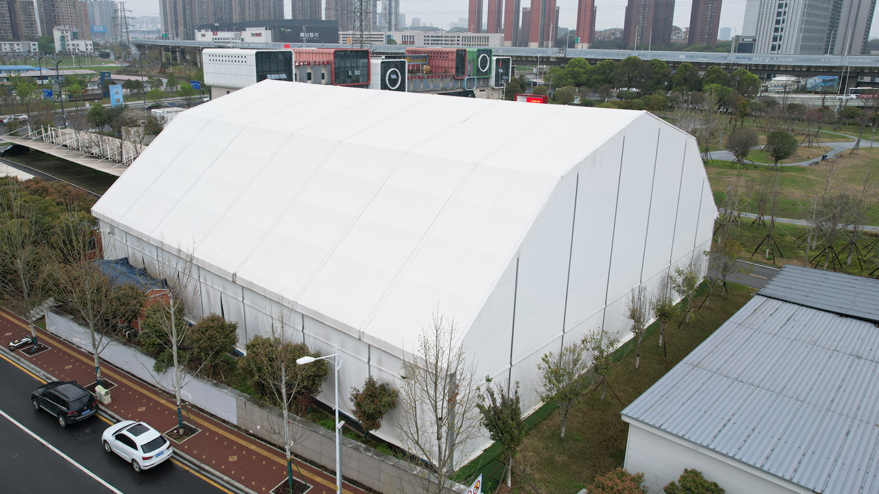 空間難題 一鍵解鎖｜篷房建筑 您的彈性空間解決方案封面